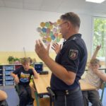 Polizei zu Besuch in Klasse 5